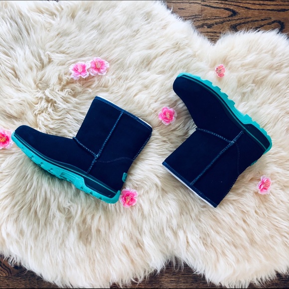 UGG Other - Little boys blue UGG boots